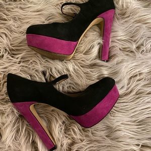 Vince Camuto Platform Pump
